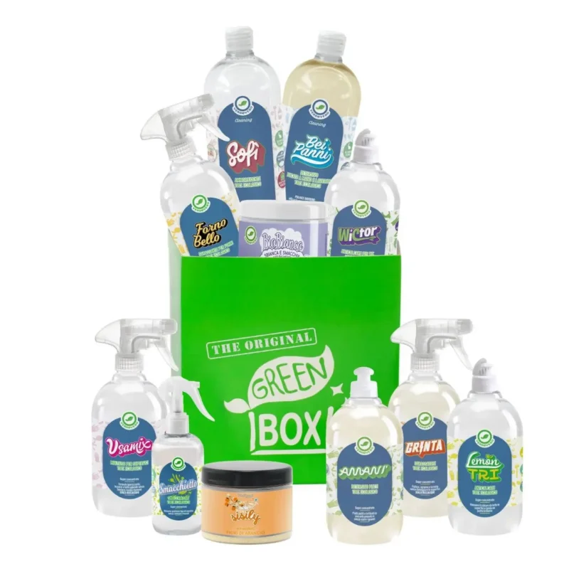 Una greenbox piena di detersivi ecologici Verdevero