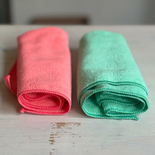 panno multiuso rosso e verde in microfibra